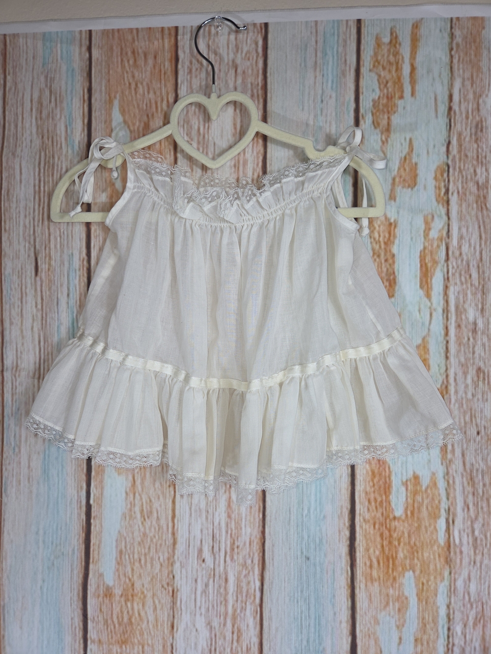 Vintage Bryan baby girl pinafore dress / top. Size 18m
